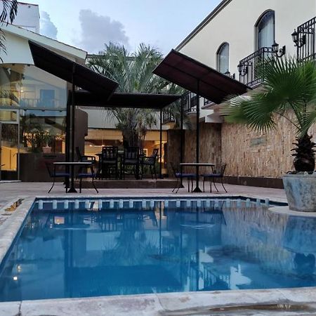 Hotel Dubrovnik Mérida Buitenkant foto