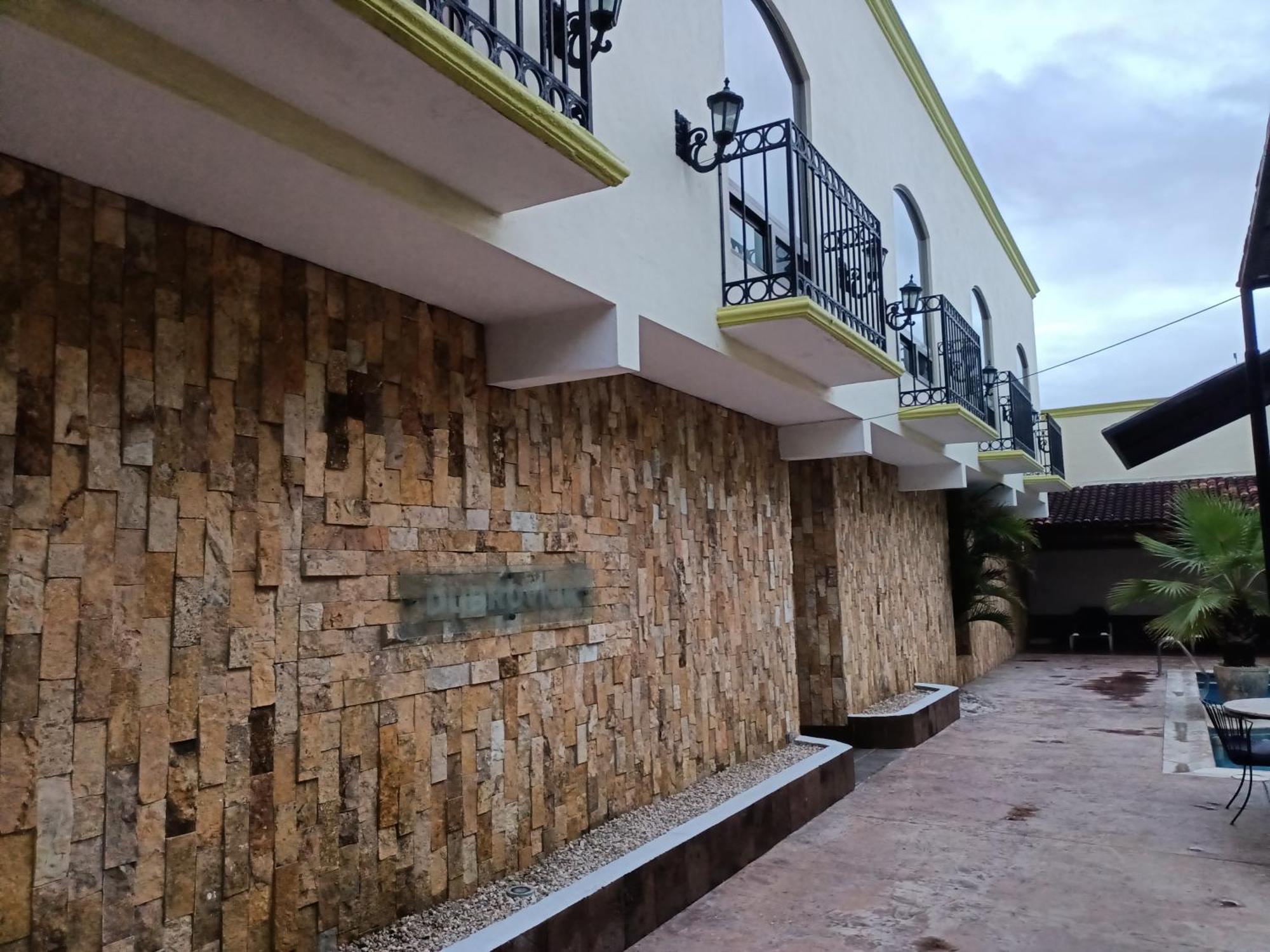Hotel Dubrovnik Mérida Buitenkant foto