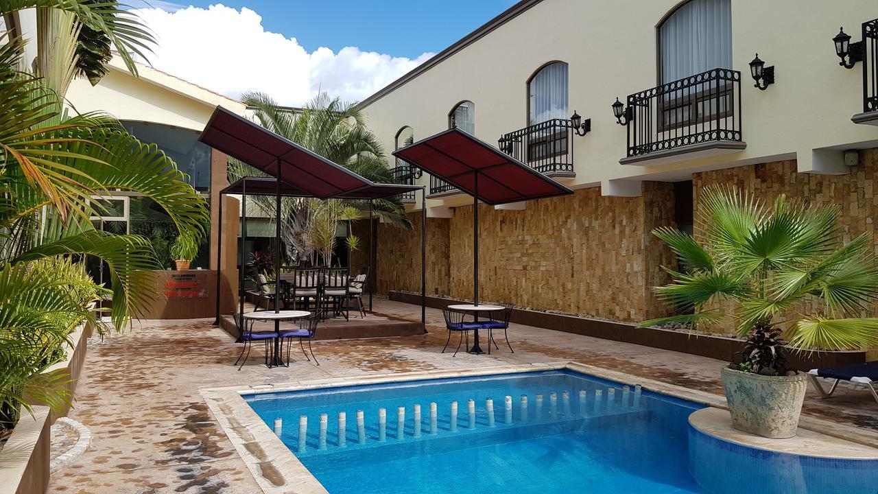 Hotel Dubrovnik Mérida Buitenkant foto
