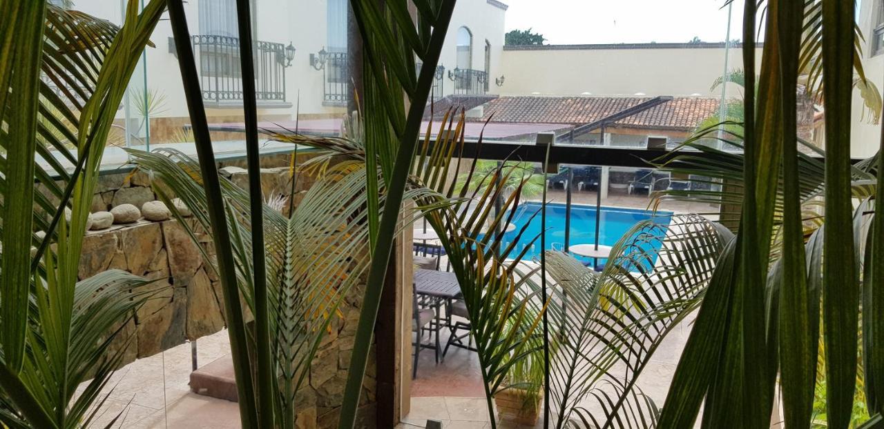 Hotel Dubrovnik Mérida Buitenkant foto